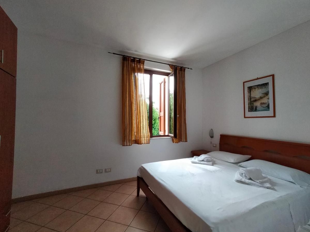Borgo Antico Apartment Сан Феличе дел Бенако Екстериор снимка