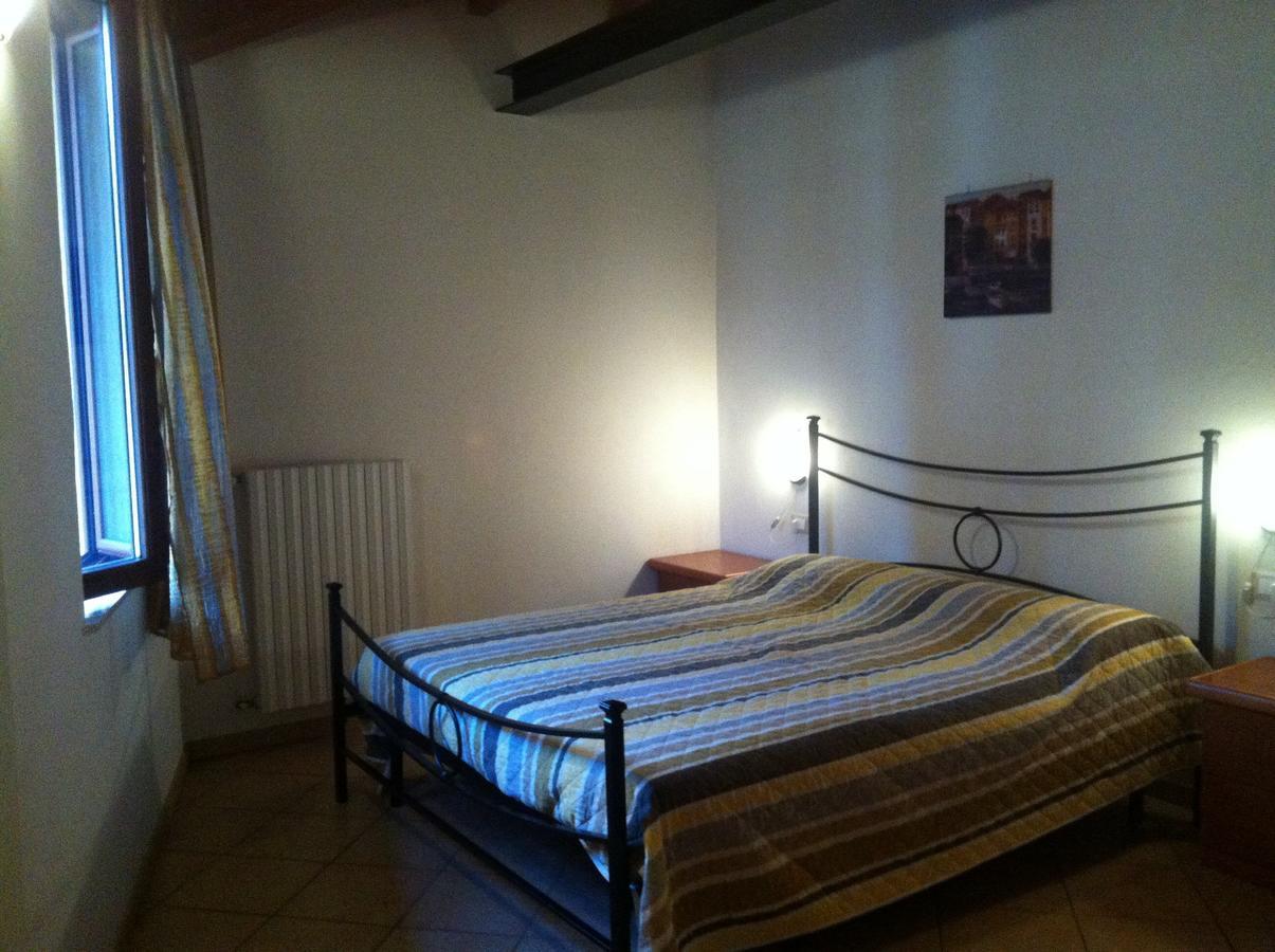 Borgo Antico Apartment Сан Феличе дел Бенако Екстериор снимка