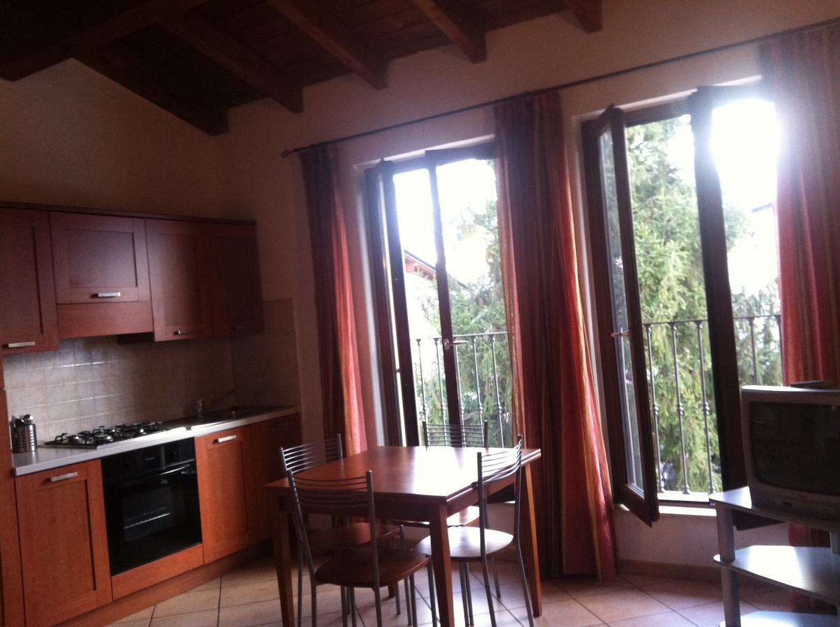 Borgo Antico Apartment Сан Феличе дел Бенако Екстериор снимка